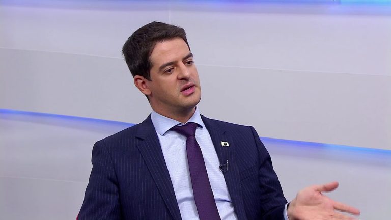 GOVERNO ANALISA MEDIDAS MAIS ENÉRGICAS E RESTRITIVAS EM GOIÁS CONTRA O CORONAVÍRUS; DESOBEDIÊNCIA POR PARTE DA POPULAÇÃO PODERÁ PROVOCAR ENDURECIMENTO DE AUTORIDADES DO ESTADO