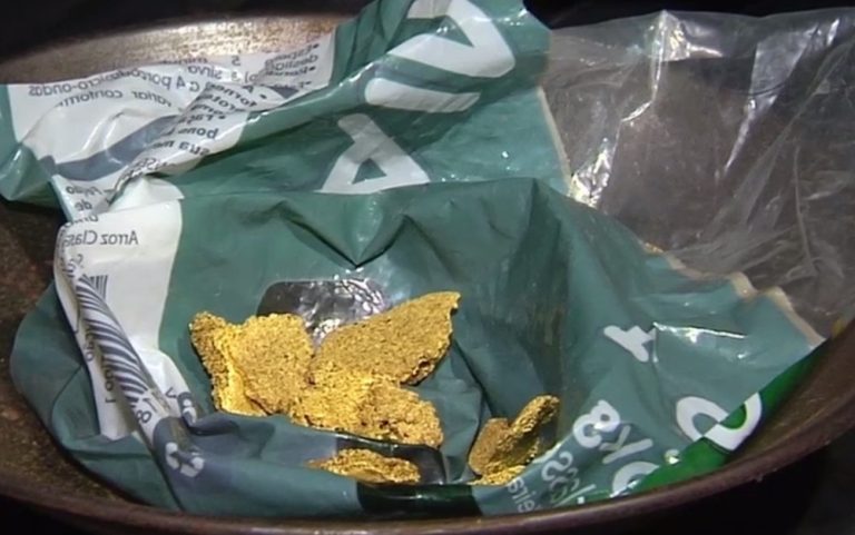 PIRES DO RIO: POLÍCIA APREENDE OURO AVALIADO EM 25 MIL REAIS; SUSPEITOS FORAM PRESOS POR EXTRAÇÃO ILEGAL