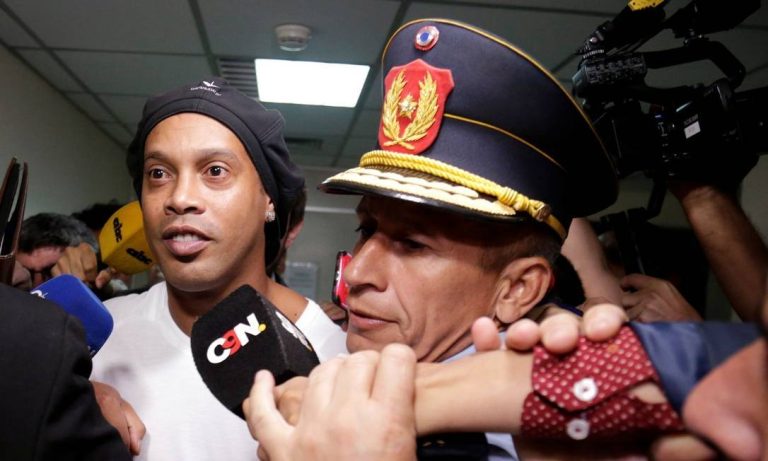 RONALDINHO GAÚCHO E IRMÃO SÃO PRESOS NO PARAGUAI APÓS POLÊMICA