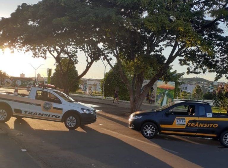 CALÇADÃO DA REPRESA DO HALEY FOI INTERDITADA; MOTIVO É IMPEDIR CAMINHADAS E PRÁTICAS ESPORTIVAS COM AGLOMERAÇÕES DE PESSOAS