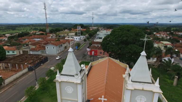 IDOSO DE 73 ANOS DE IDADE DE GOIANDIRA, FOI TRANSFERIDO PARA HOSPITAL DE CAMPANHA EM GOIÂNIA EM ESTADO GRAVE; SUSPEITA É COVID-19