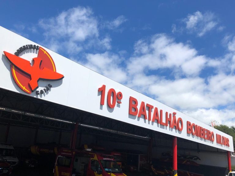 CORPO DE BOMBEIROS DE CATALÃO FAZ CAMPANHA DE ARRECADAÇÃO DE ALIMENTOS, PRODUTOS DE HIGIENE PESSOAL E DE LIMPEZA; DOAÇÕES RECOLHIDAS SERÃO DESTINADAS AS FAMÍLIAS CARENTES DE CATALÃO E REGIÃO