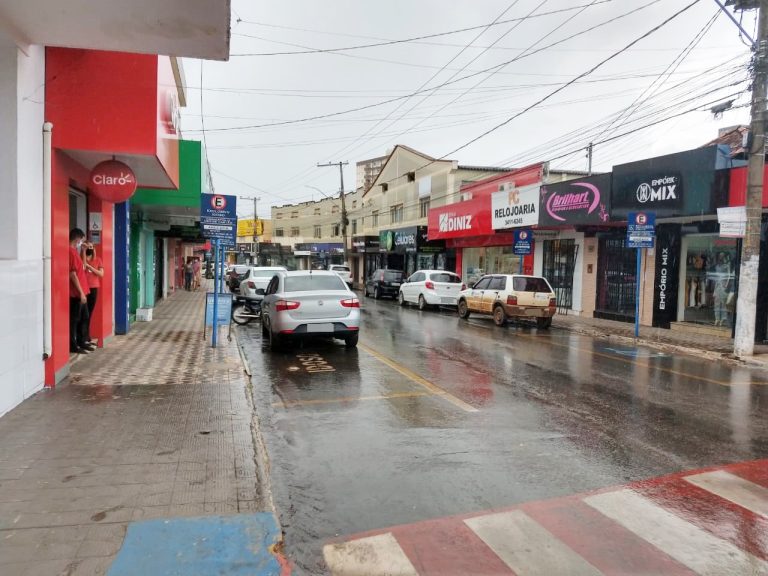 ÓRGÃOS MUNICIPAIS E POLÍCIA MILITAR, FARÃO ORIENTAÇÃO AOS COMERCIANTES DE CATALÃO PARA ATENDIMENTO DE NORMAS DESCRITAS NO NOVO DECRETO; NÃO ATENDIMENTO ACARRETARÁ EM INTERDIÇÃO DO ESTABELECIMENTO