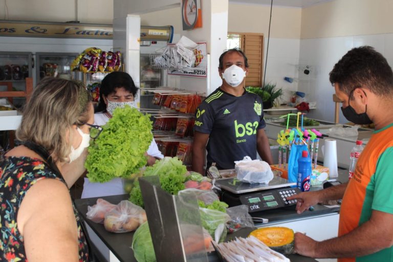 PREFEITO HUGO DELEON LIBERA RETORNO DAS ATIVIDADES COMERCIAIS E RELIGIOSAS EM TRÊS RANCHOS, PORÉM, COM LIMITAÇÕES; POUSADAS E CASAS DE TEMPORADAS AINDA SEGUEM VEDADAS