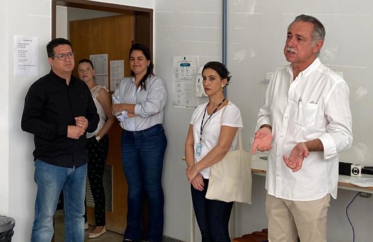 DEPARTAMENTO DE ENFERMAGEM DA UNIVERSIDADE FEDERAL DE CATALÃO (UFCAT), EM PARCERIA COM SMS, LANÇARAM O TELECOVID CATALÃO; 0800 646 1045