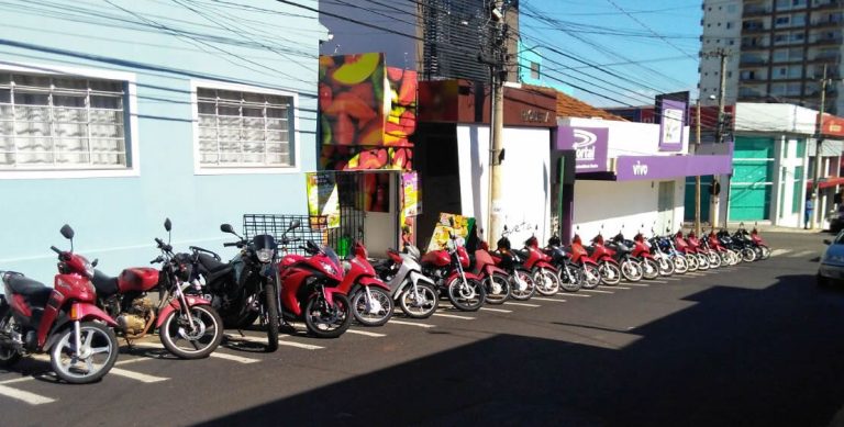 COM PÉSSIMA DISTRIBUIÇÃO DE VAGAS PARA MOTOCICLETAS, EXPLORA PARKING CONCEDE BÔNUS PARA USUÁRIOS DE APP DE ESTACIONAMENTO ROTATIVO EM CATALÃO