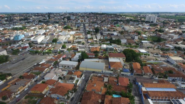 ATUALIZAÇÃO: CIDADE DE CATALÃO CONTA COM 7 CASOS CONFIRMADOS DE COVID-19 PELO LACEN, 70 POR TESTES RÁPIDOS, E UM ÓBITO