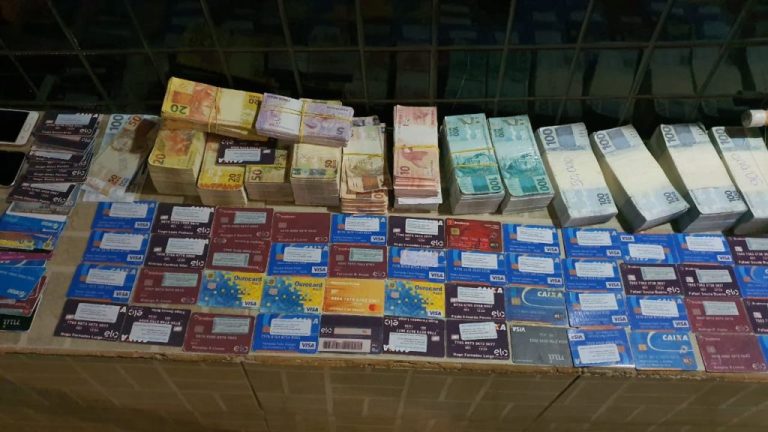 EM CATALÃO, AVÓ, FILHOS E NETA, SÃO SUSPEITOS DE IMPRIMIR E VENDER MAIS DE R$ 1 MILHÃO EM NOTAS FALSAS