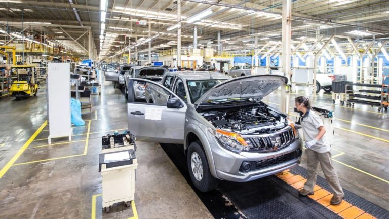ESTIMATIVA DE SINDICATO É QUE MONTADORA DA MITSUBISHI PROMOVA MAIS DE 500 DEMISSÕES AO FIM DO PERÍODO DE ESTABILIDADE