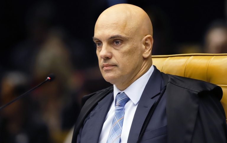 MINISTRO DO STF MANDA GOVERNO DIVULGAR DADOS TOTAIS DE COVID-19