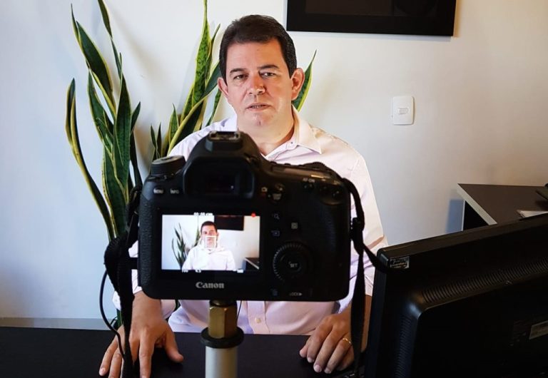 DIORIVAN DESMENTE COMPONENTE DE PROGRAMA DE RÁDIO, E REAFIRMA QUE É PRÉ-CANDIDATO A PREFEITO DE OUVIDOR