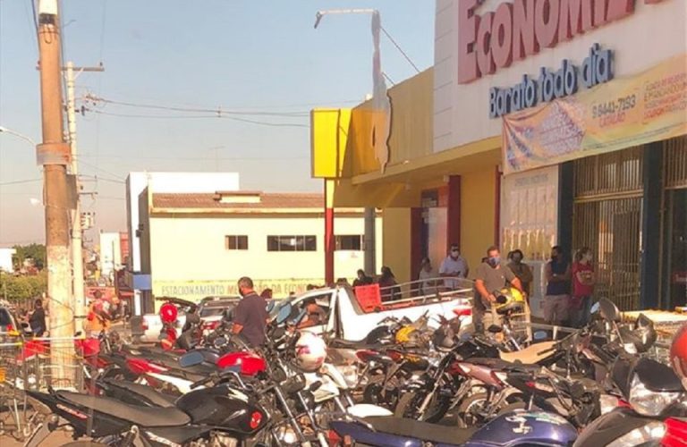 SÁBADO COM CORRE-CORRE E COM GRANDE MOVIMENTAÇÃO EM SUPERMERCADOS E DEMAIS ESTABELECIMENTO COMERCIAIS DE CATALÃO