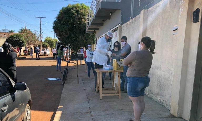 SECRETARIA DE SAÚDE ESTÁ REALIZANDO TESTAGEM EM MASSA DE COVID-19 NO BAIRRO CASTELO BRANCO
