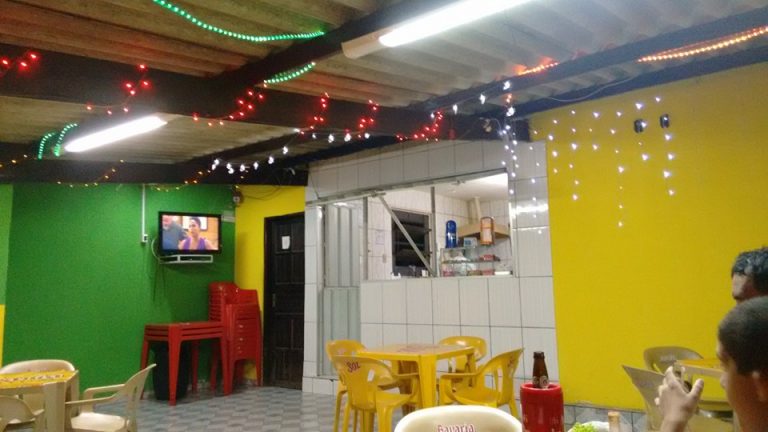 CASTELO LANCHES COMPLETA HOJE 25 ANOS, UM EMPREENDIMENTO FAMILIAR NO BAIRRO CASTELO BRANCO QUE DEU CERTO