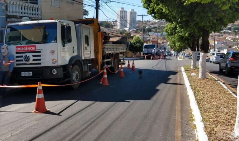 21 BAIRROS DE CATALÃO SOFREM COM FALTA DE ENERGIA POR ROMPIMENTO DE CABO; VEJA NO BLOG DO BADIINHO QUAIS SÃO ELES E A NOTA DA ENEL