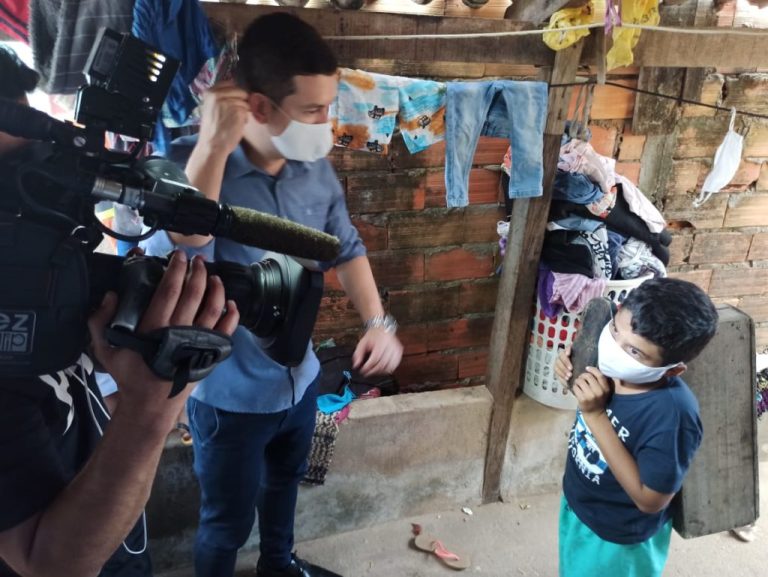 DOMINGO ESPETACULAR, PROGRAMA DA RECORD TV NACIONAL, FAZ ESPECIAL DO DIA DOS PAIS COM O MENINO MÁRIO E COM O PC DA RELOJOARIA
