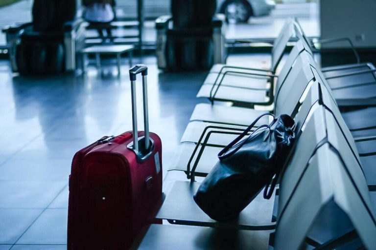 BOLSONARO SANCIONA LEI SOBRE CANCELAMENTO DE EVENTOS E VIAGENS NA PANDEMIA