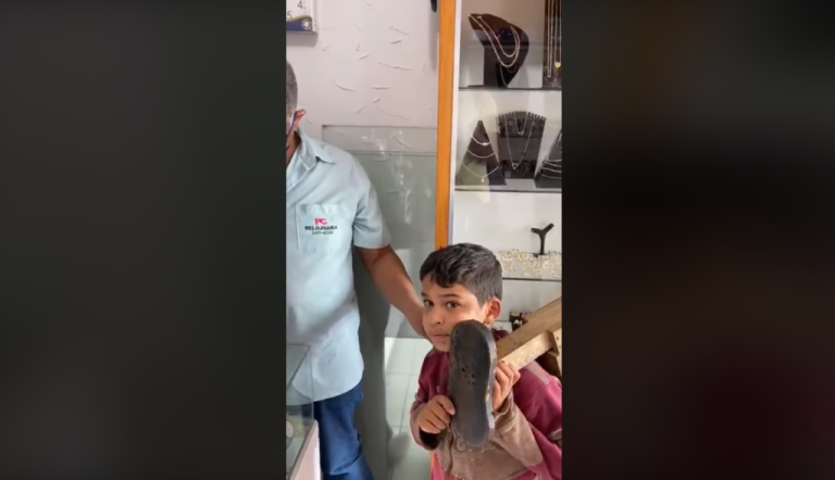 SUPER MÁRIO: VÍDEO DE CRIANÇA COM CAIXA DE ENGRAXAR COMPRANDO RELÓGIO PARA O SEU PAI, VIRALIZA NAS REDES SOCIAIS; VÁRIOS FAMOSOS TAMBÉM PUBLICARAM