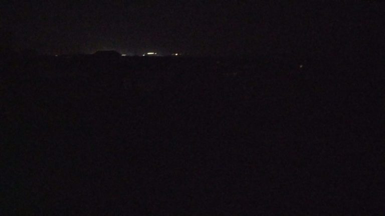 MORADORES DE VÁRIOS BAIRROS DE CATALÃO ESTÃO REVOLTADOS COM A ENEL D; PAINEIRAS E ADJACÊNCIAS SOFREM COM QUEDAS NO FORNECIMENTO DE ENERGIA