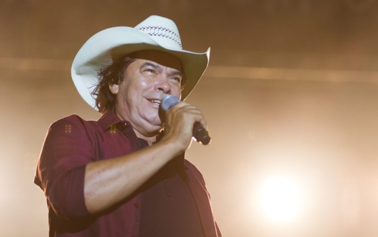 MORREU AOS 67 ANOS, PARRERITO, DO TRIO PARADA DURA; CANTOR ESTAVA INTERNADO POR DECORRÊNCIA DA COVID-19