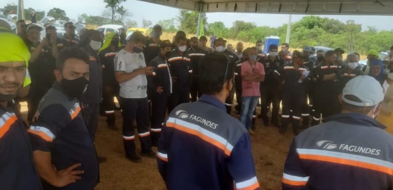 GREVE: FAGUNDES CONTINUA DE BRAÇOS CRUZADOS E SINDICATO TENTA NEGOCIAÇÃO