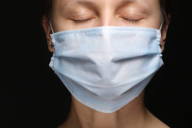 ANVISA AUTORIZA RETOMADA DE TESTE DA CORONAVAC