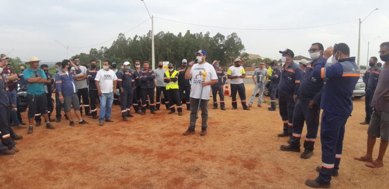 FAGUNDES: TRABALHADORES ENCERRAM GREVE