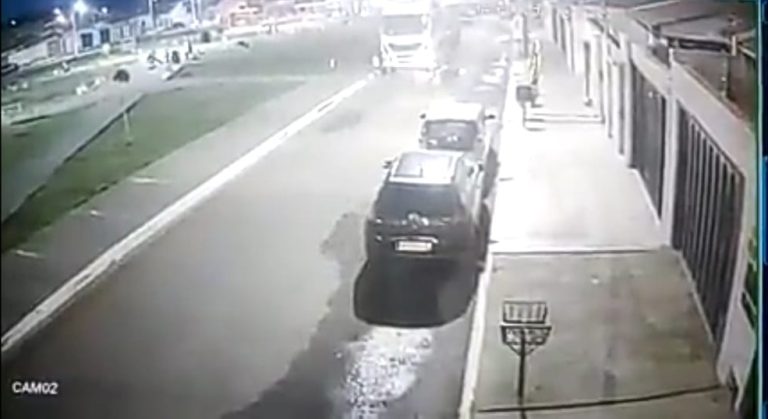 CRIANÇA É ATROPELADA POR MOTO NO BAIRRO ESTRELA