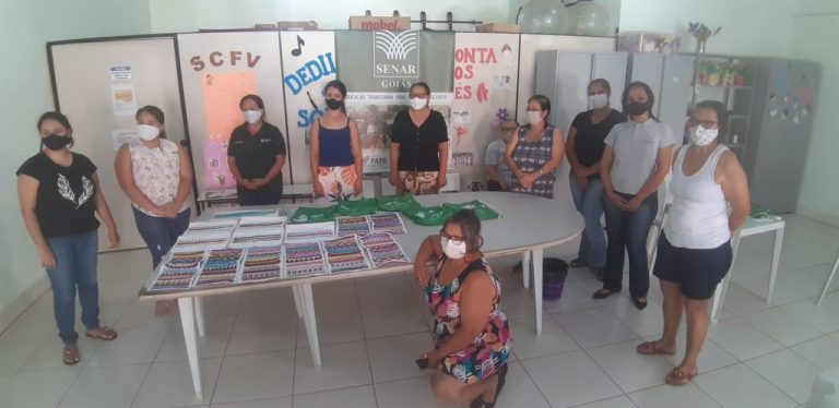 CONCLUÍDO CURSO DE TRANÇADOS EM FITAS, REALIZADO PELO SINDICATO RURAL DE CATALÃO, A MULHERES DE DAVINÓPOLIS