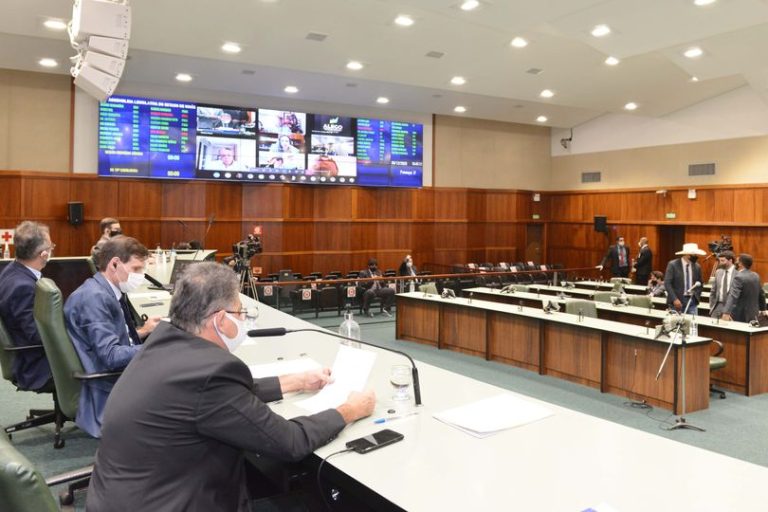 GOIÁS: APROVADO PELA ASSEMBLEIA, BOLSA UNIVERSITÁRIA AGORA PASSA A SE CHAMAR UNIVERSITÁRIO DO BEM (PROBEM)