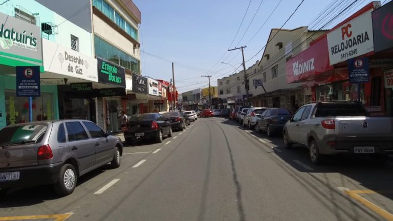 DEFINIDO O HORÁRIO DE FUNCIONAMENTO DO COMÉRCIO CATALANO PARA AS VENDAS DE NATAL; HORÁRIO SERÁ ESTENDIDO A PARTIR DESTA QUARTA (09/12)