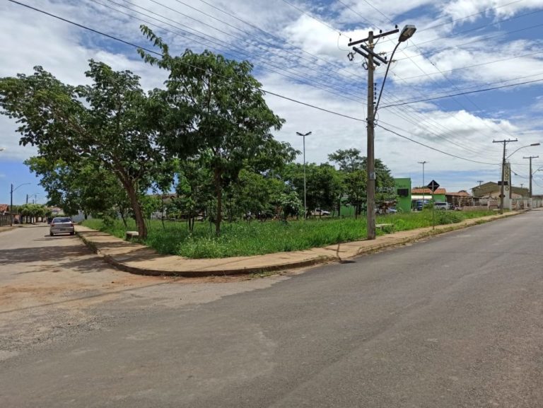 QUERO VER NO BLOG: USUÁRIOS PEDEM LIMPEZA E MANUTENÇÃO DO DINO’S PARQUE NO ELDORADO