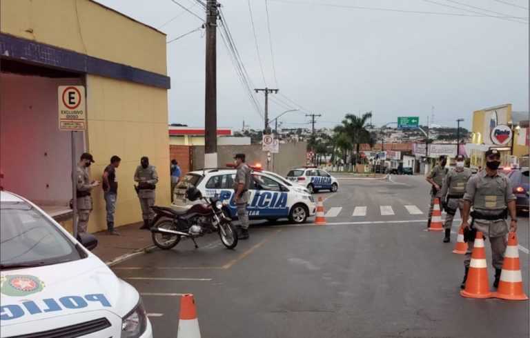 ALÔ GALERA DO TORBAL, PM DE CATALÃO DEU INÍCIO A OPERAÇÃO DUAS RODAS; OBJETIVO É COMBATER O CRIME E IMPEDIR A PERTUBAÇÃO DO SOSSEGO