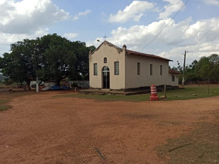 DESCASO: COMUNIDADES RURAIS DA PEDRA BRANCA E OLHOS D’ÁGUA FICAM POR CERCA DE 40 HORAS SEM ENERGIA ELÉTRICA; ENEL VAI CONTINUAR ATÉ QUANDO HUMILHANDO MORADORES DA ZONA RURAL?