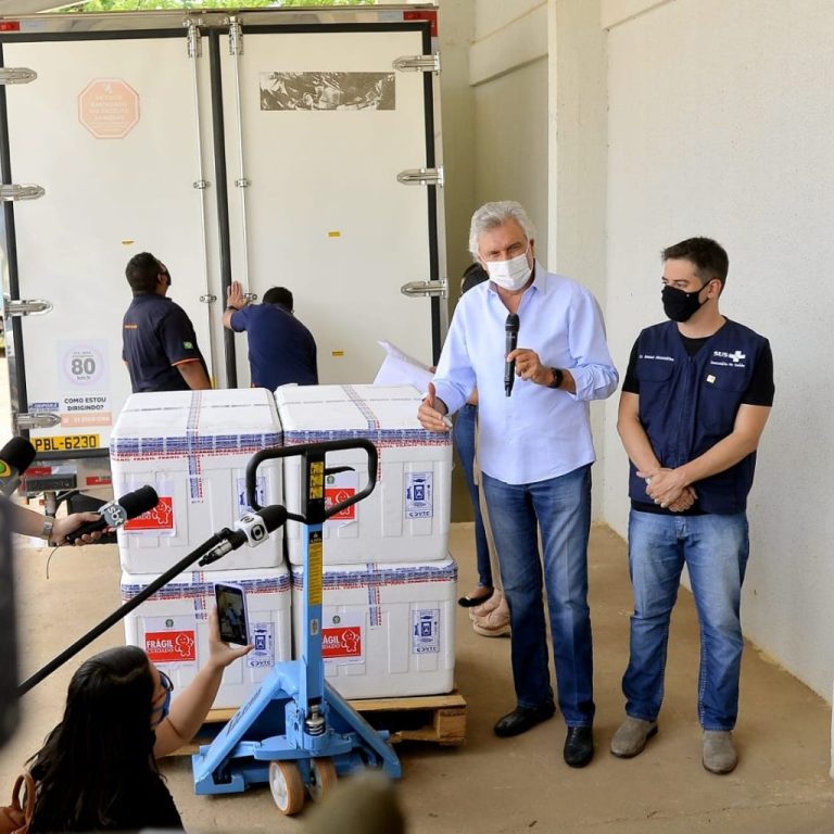 GOVERNO DE GOIÁS RECEBE MAIS 65,5 MIL DOSES DE VACINAS E OUTRAS 30 MIL CHEGAM NA QUARTA-FEIRA (27/01)