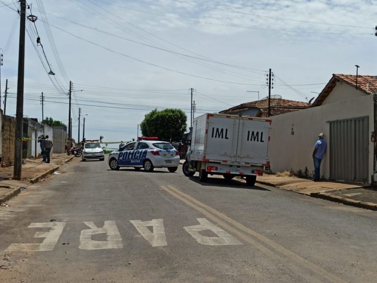 HOMEM DE 43 ANOS É MORTO A TIROS NO CASTELO E SEGUNDO HOMICÍDIO DE 2021 É REGISTRADO EM CATALÃO; SUSPEITOS FORAM PRESOS E ARMA APREENDIDA