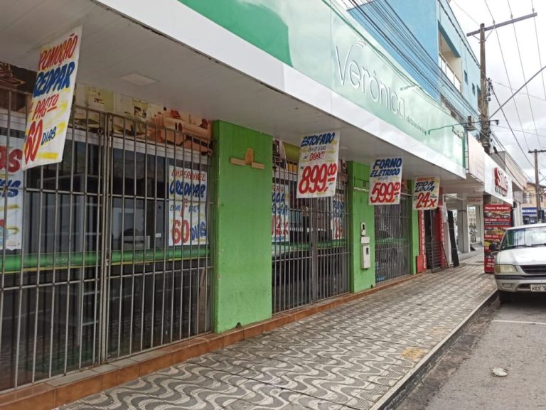 DECRETO ESTADUAL: ATIVIDADES ECONÔMICAS FECHAM A PARTIR DESTA QUARTA-FEIRA (17) EM GOIÁS; EM SISTEMA DE REVEZAMENTO, SERÃO 14 DIAS DE FECHAMENTO E 14 DIAS DE FLEXIBLIZAÇÃO