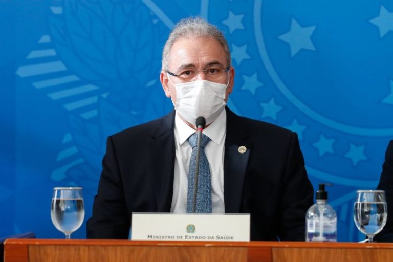 META DO GOVERNO É VACINAR 1 MILHÃO POR DIA, DISSE O NOVO MINISTRO, MARCELO QUIROGA, EM ENTREVISTA COLETIVA