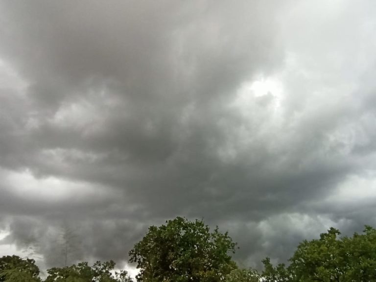 FINAL DE SEMANA COM POSSIBILIDADES DE CHUVAS FORTES E CHEGADA DE FRENTE FRIA QUE DERRUBARÁ A TEMPERATURA CONSIDERAVELMENTE