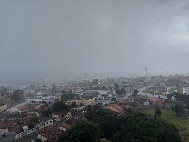 EM CATALÃO, PANCADAS DE CHUVA DEVEM CONTINUAR NESTA SEGUNDA E TERÇA, AFIRMA CLIMATOLOGIA DA UFCAT