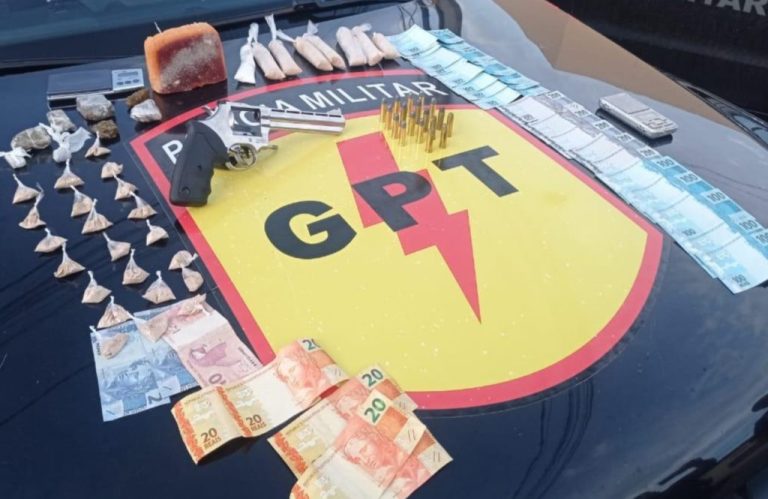 EM CATALÃO, POLÍCIA MILITAR PRENDEU DOIS IRMÃOS COM REVOLVER E PORÇÕES DE COCAÍNA