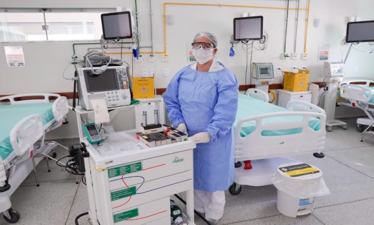 GOIÁS ULTRAPASSA 14 MIL MORTES PELA COVID-19; MAIS DE 500 MIL PESSOAS FORAM DIAGNOSTICADAS COM O VÍRUS NO ESTADO