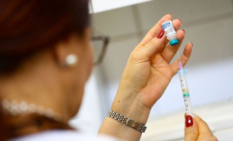 GOVERNO DE GOIÁS RECEBE NÚEMERO RECORDE DE VACINAS, 266 MIL, NESTA SEXTA-FEIRA (02/04)