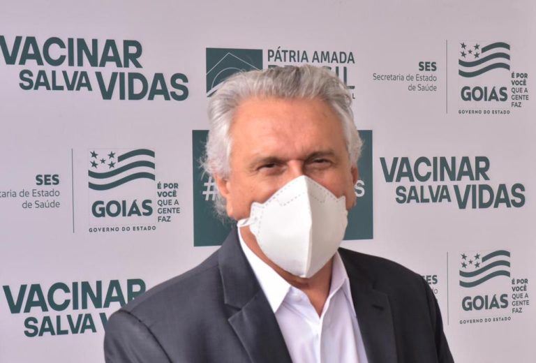 CAIADO CONVOCA FORÇA-TAREFA PARA QUE PREFEITURAS CONCLUAM ATUALIZAÇÃO DOS DADOS DA IMUNIZAÇÃO CONTRA COVID-19 ATÉ SEGUNDA-FEIRA (12/04)