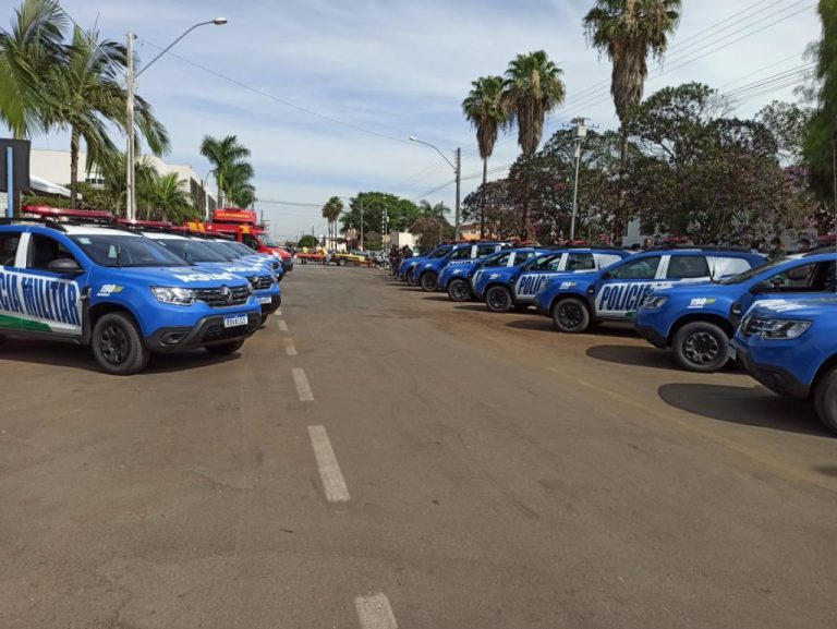 “VOCÊ NÃO VÊ GOIÁS NAS PÁGINAS POLICIAIS”, DIZ CAIADO AO ENTREGARA ÀS FORÇAS DE SEGURANÇA E SALVAMENTO DE CATALÃO E INSTALAR 8ª COMPANHIA INDEPENDENTE DA PM