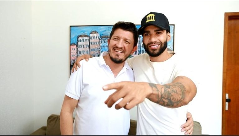 GUSTTAVO LIMA RECEBE CONVITE PARA SE FILIAR EM PARTIDO POLÍTICO EM GOIÁS, E A POSSIBILIDADE É A DE CANDIDATURA DO ASTRO SERTANEJO EM 2022; INTERESSE SERIA VAGA NO SENADO, MAIS IDADE AINDA NÃO PERMITE