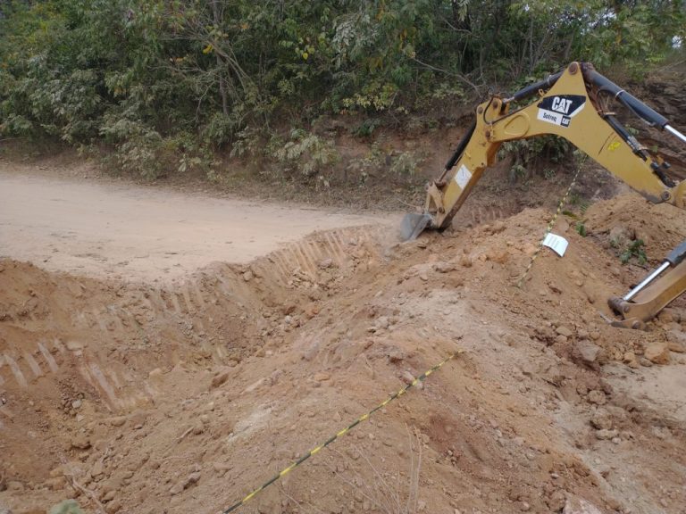 EM TRÊS RANCHOS, ACESSO DA PRAINHA ARTIFICIAL FOI BLOQUEADO MAIS UMA VEZ; FALTA DE CONSCIÊNCIA MOTIVOU DECISÃO