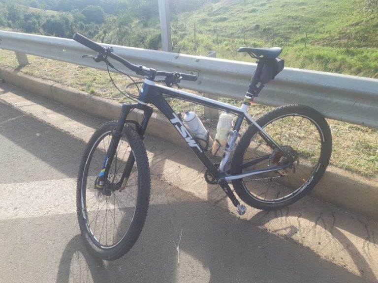 PRF DE CATALÃO REGISTRA DOIS ACIDENTES NA BR 050 DURANTE O FINAL DE SEMANA; CICLISTA SOFREU QUEDA E MOTORISTA CAPOTA VEÍCULO DE PASSEIO