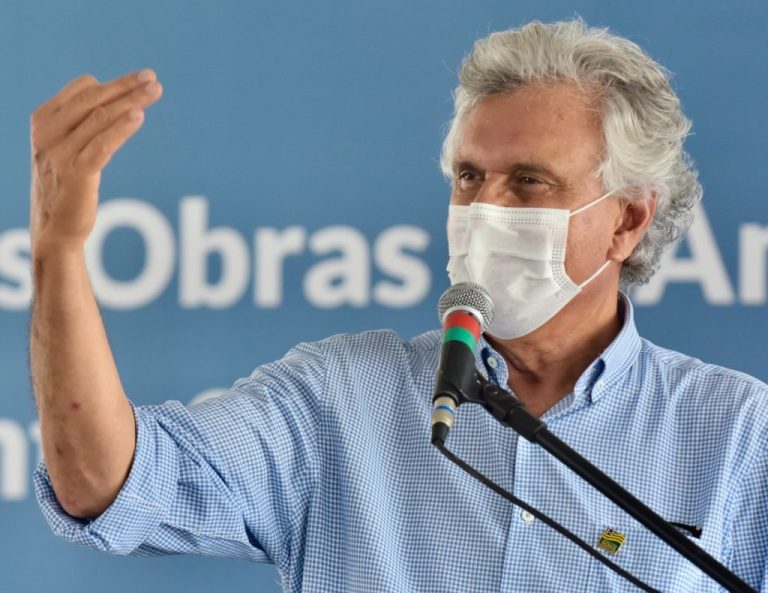 CAIADO LANÇA PROGRAMA QUE VAI INVESTIR R$ 200 MILHÕES NA RECUPERAÇÃO DE RUAS E AVENIDAS EM 100 MUNICÍPIOS