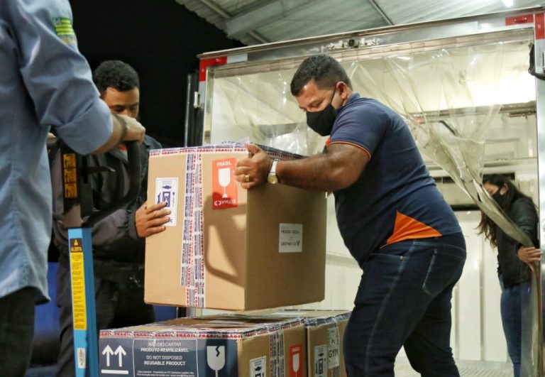 GOIÁS RECEBE 3º LOTE DA PFIZER COM 21.060 VACINAS